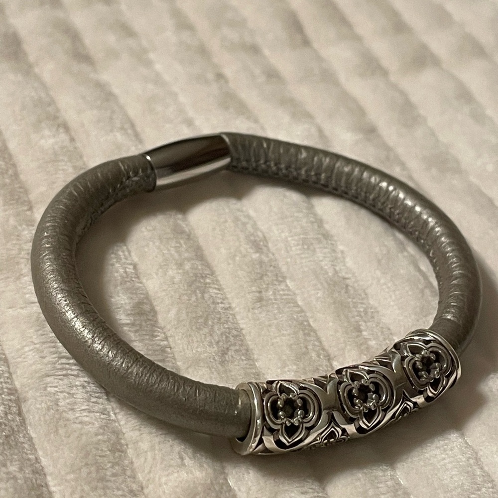 Brighton Taupe Leather Bracelet with Toledo long Bead - Picture 4 of 6
